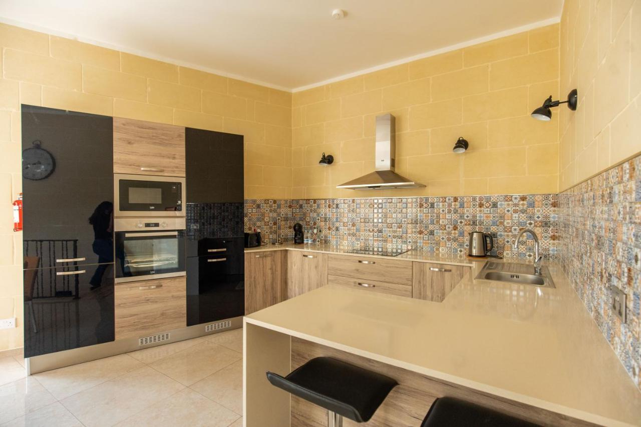 Narcisa - Luxury 3Br Traditional House With Pool, Cinema & Hot Tub ซากฮรา ภายนอก รูปภาพ